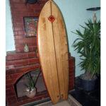 Prancha de Surf oca  produzida 100 % em madeira.